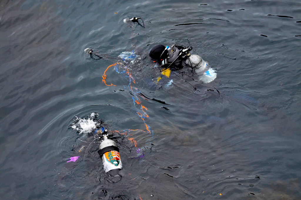 Ranger divers - Anacapa Loop Trail