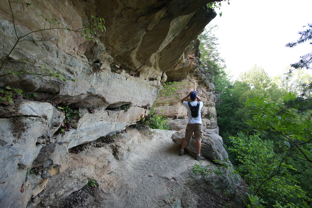 Berg approaching Double Arch - Auxier Ridge