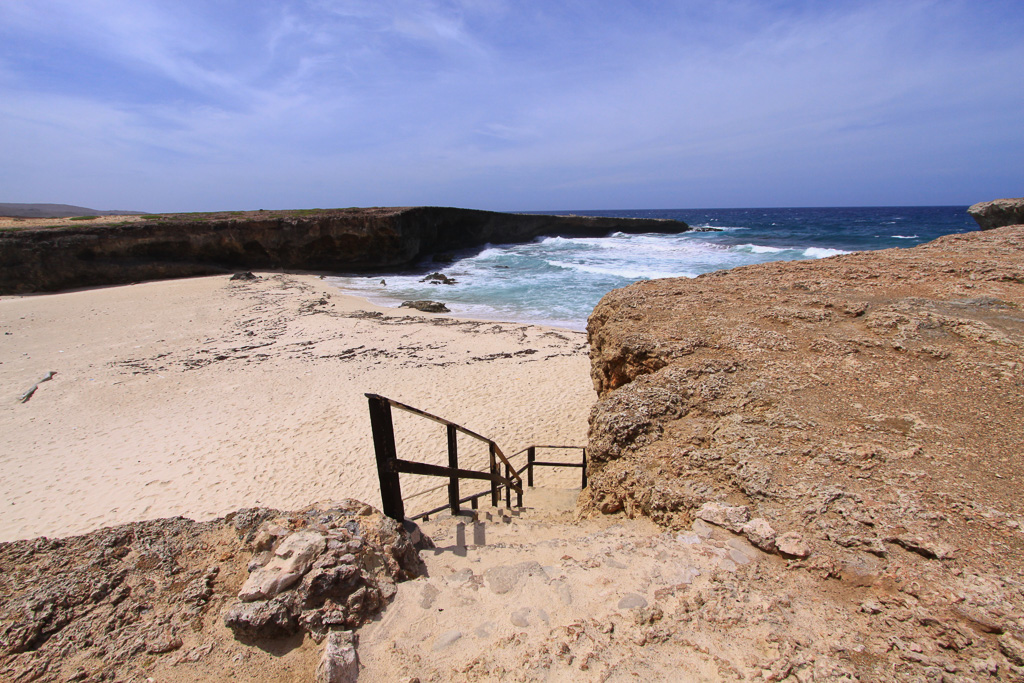 Stairs to the bay - Boca Prins