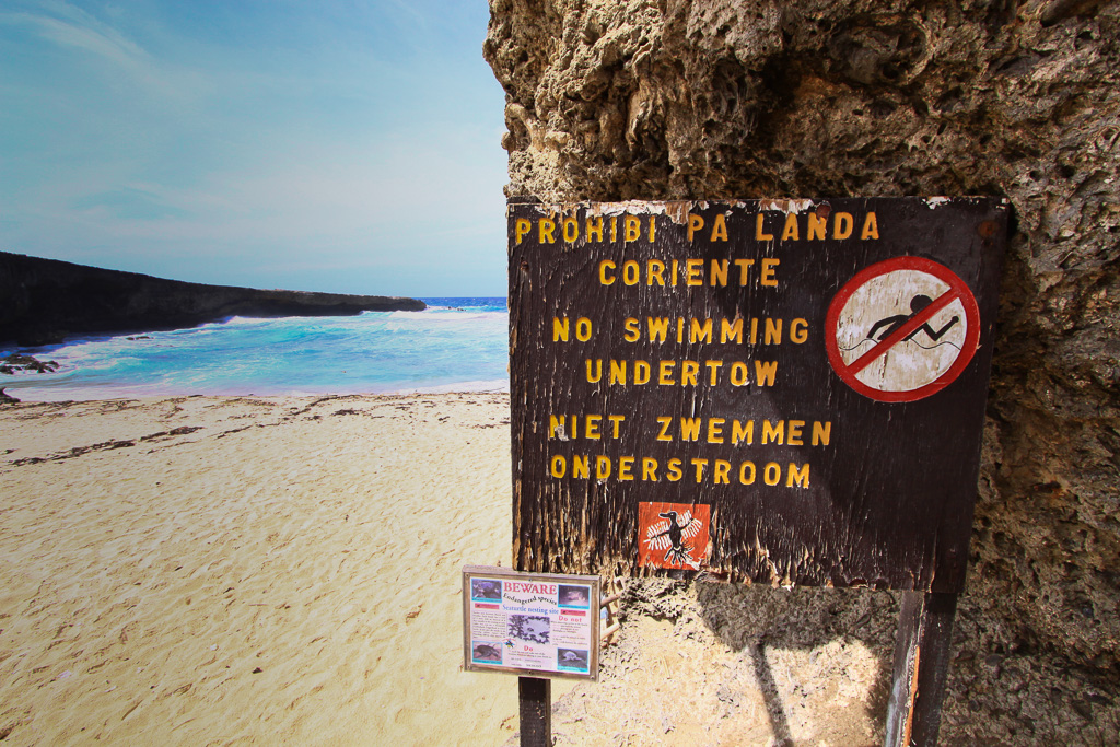 No swimming-no kidding - Boca Prins