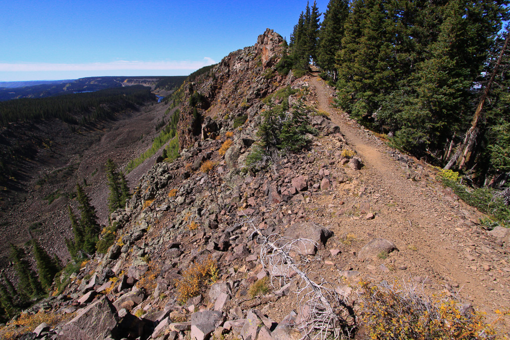 Crest Highpoint just above Rockland Lake - Crag Crest Trail