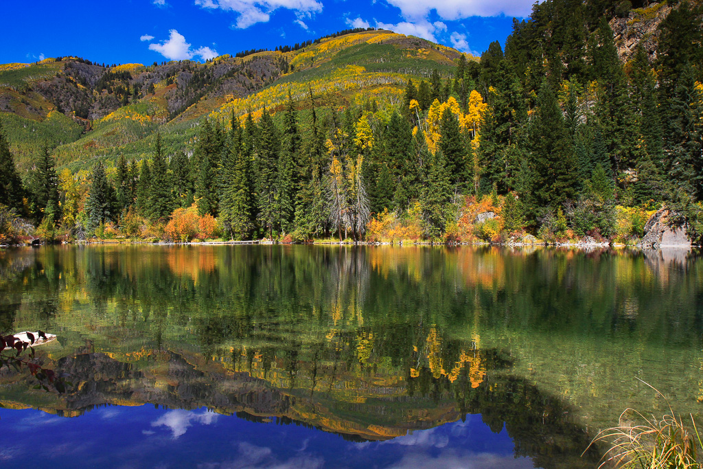 Autumn reflections in Lizard Lake - Crystal Mill 4WD Road