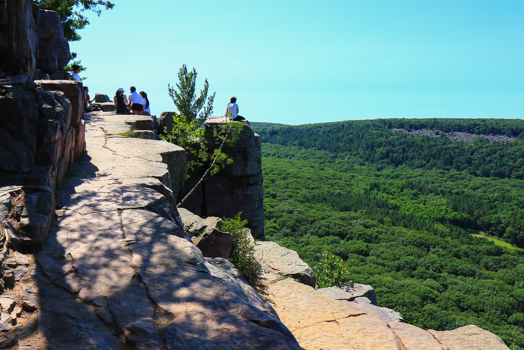 Devil's Door Spur Trail - Devil's Lake State Park, Wisconsin