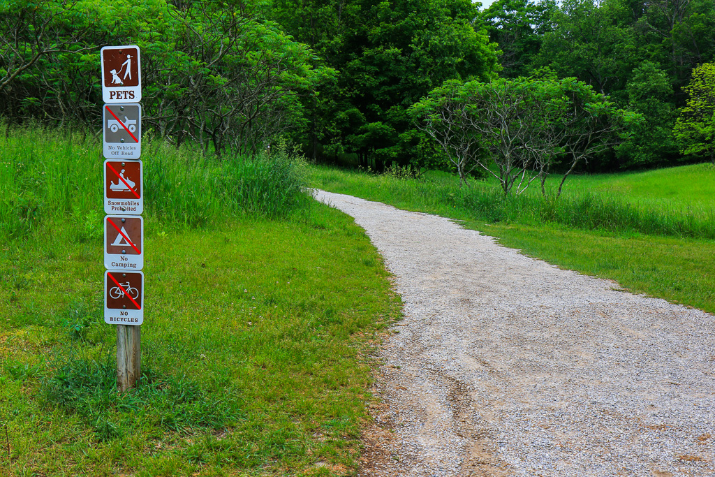 Trailhead - Empire Bluffs Trail