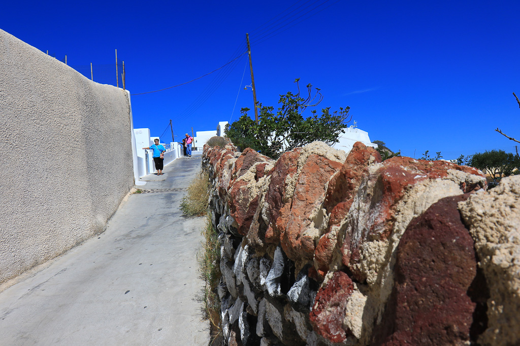 Stone lined path - Fira to Oia Hike