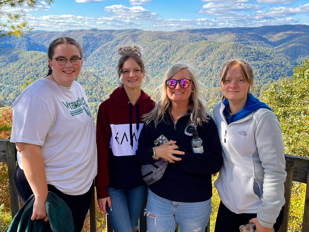 The girls - Grandview Rim Trail