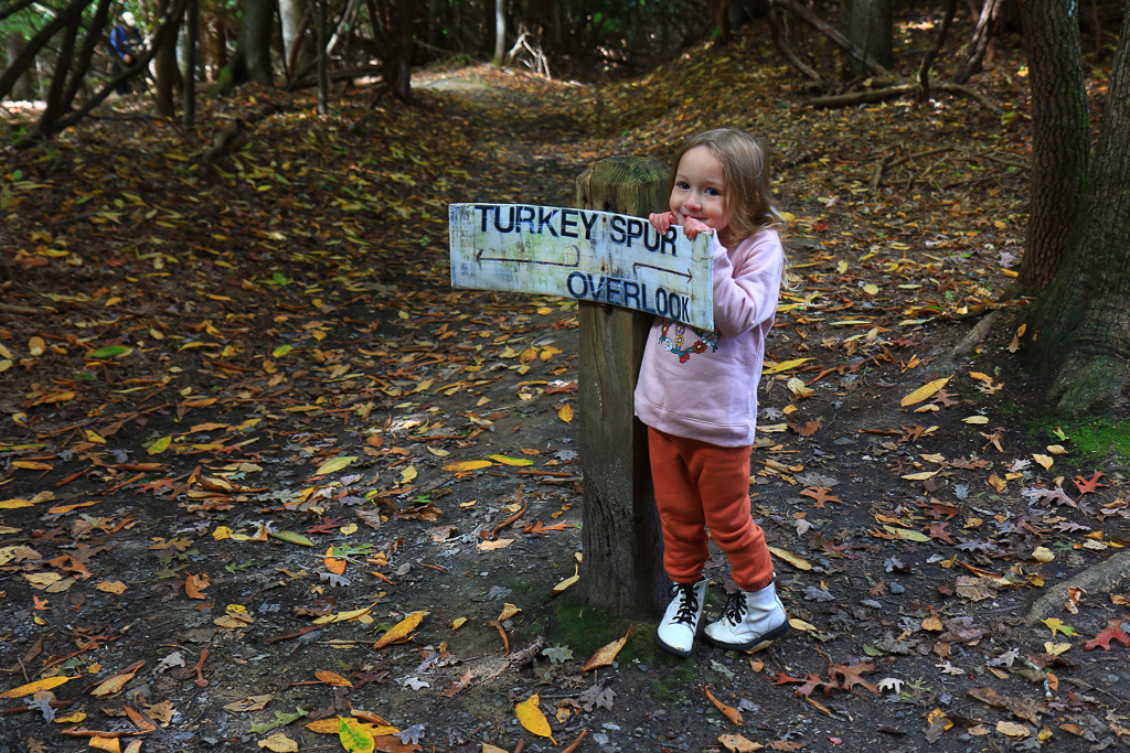 Beebs at Trail sign - Grandview Rim Trail