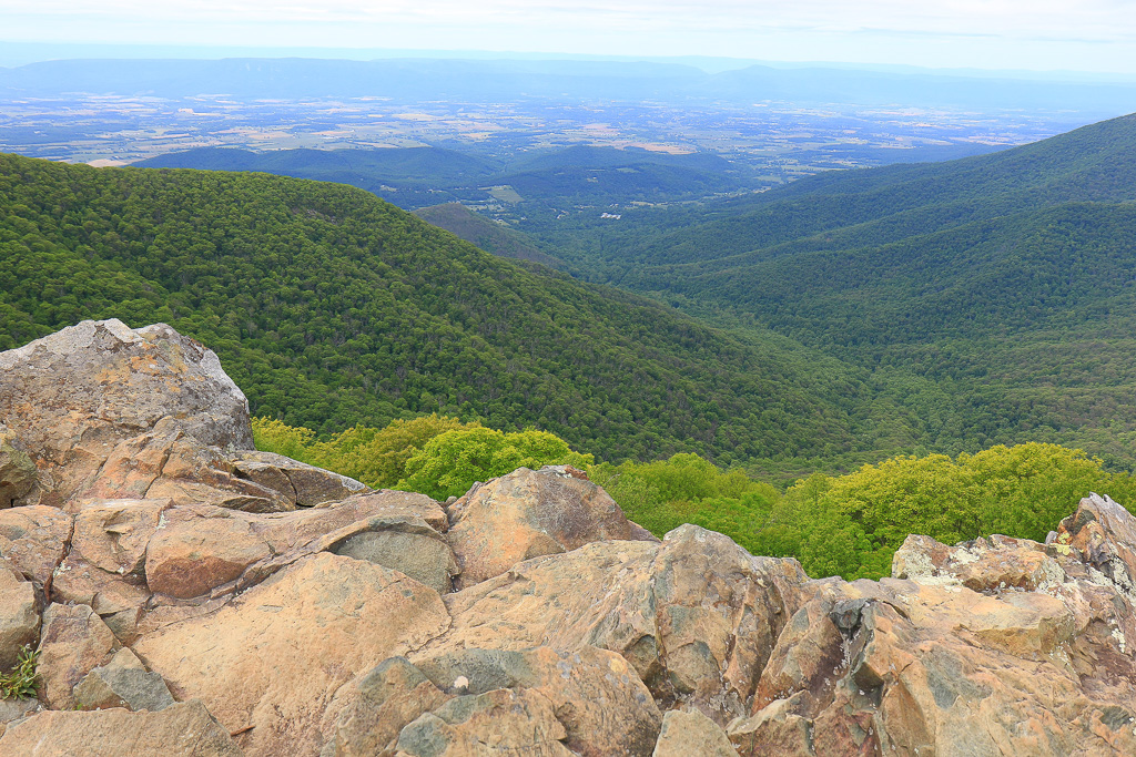 Rocky Summit of Hawksbill and Valley Views - Upper Hawksbill Trail