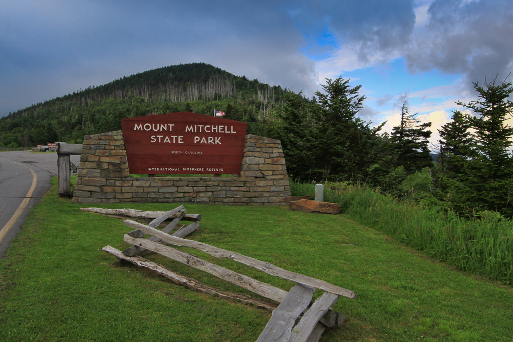 Park entrance - Mt Mitchell Summit Tower Trail