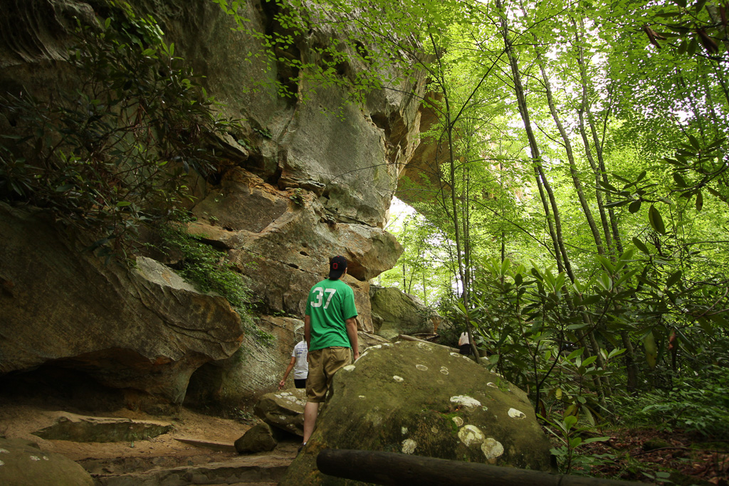 Pathfinder making his way to Natural Bridge - Original Trail/Balanced Rock Trail/Laurel Ridge Trail Loop to Natural Bridge