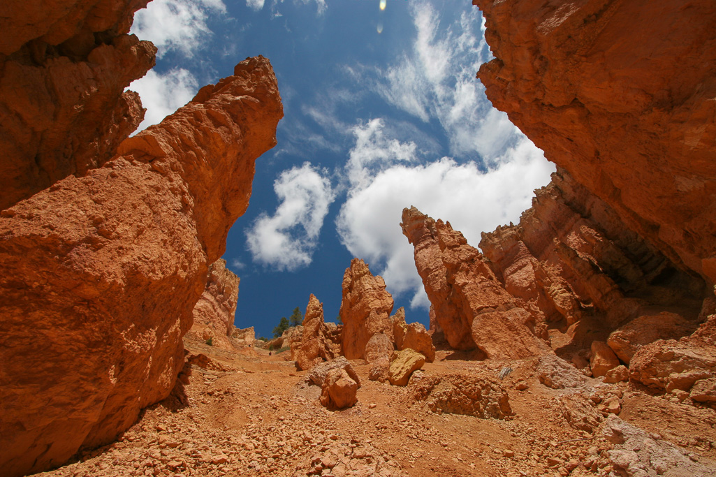 Hoodoo view May 2006 - Navajo Loop