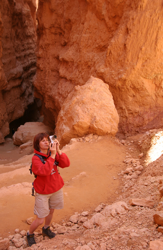 Ola capturing the scene - Queen's Garden/Navajo Loop
