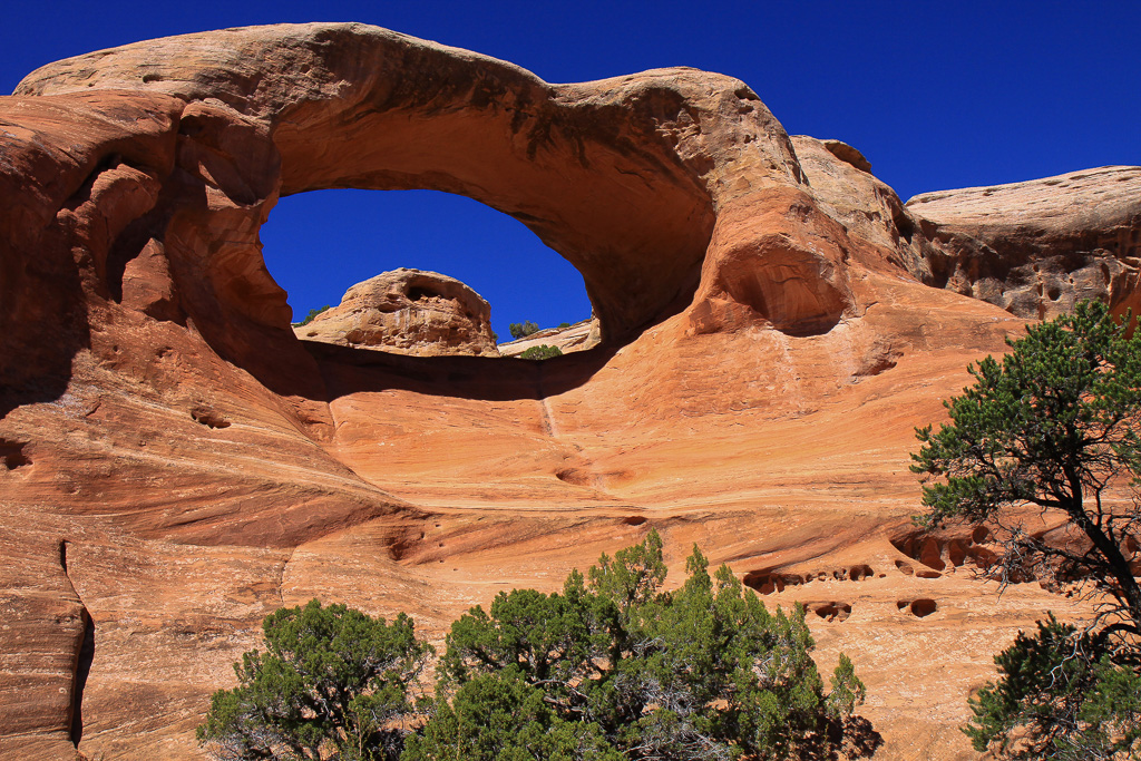 Rainbow Arch from Trail's end - Rattlesnake Canyon Arches