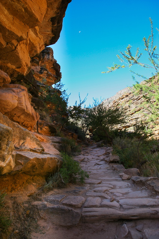 Colorful cliffs along the Bright Angel Trail - Grand Canyon National Park, Arizona