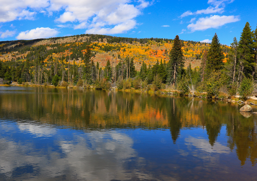 Fall color and the lake - Sprague Lake