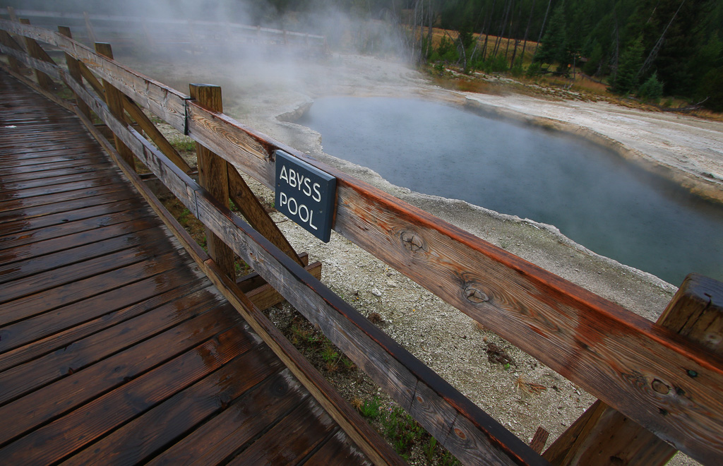 Boardwalk and Abyss pool - West Thumb Geyser Basin